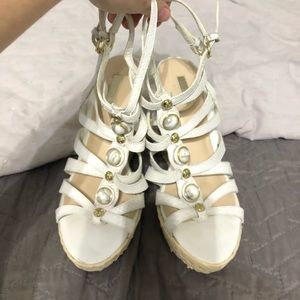 GUESS WEDGES